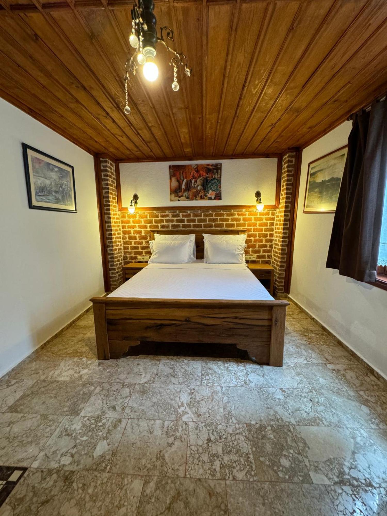 Otel Casa Franco Old Town 2*